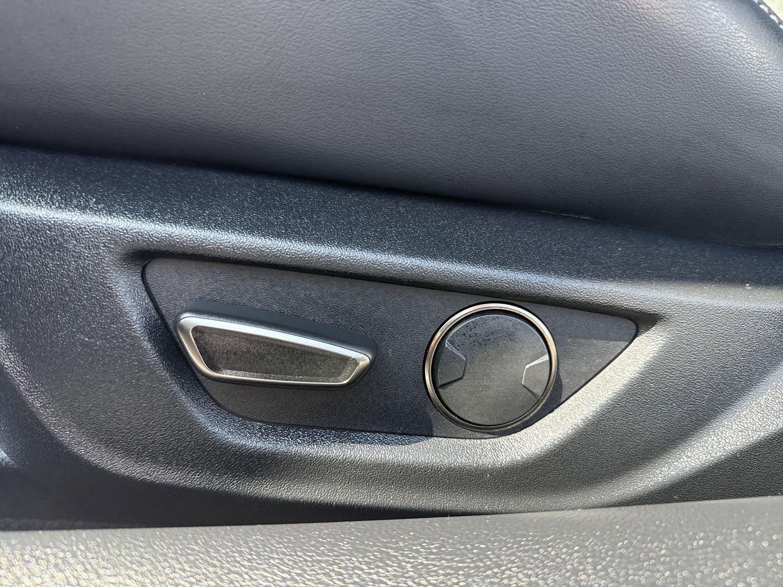 Used 2019 Ford Mustang Shelby GT350 w/ Technology Package image 13