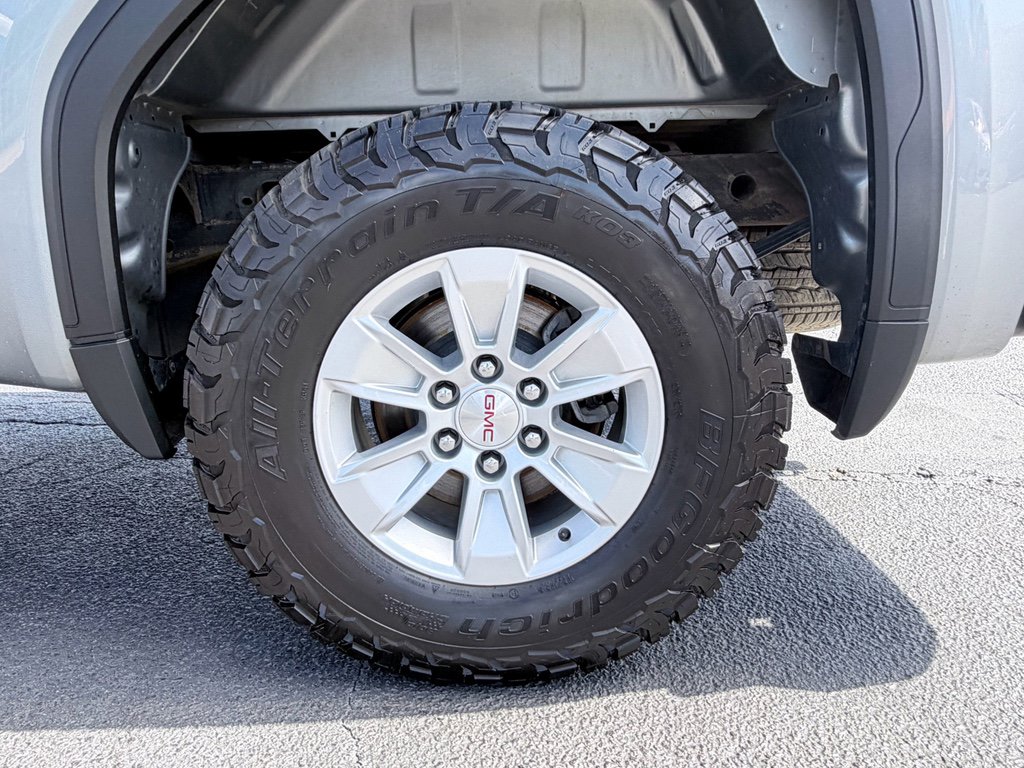 Used 2024 GMC Sierra 1500 SLE image 32