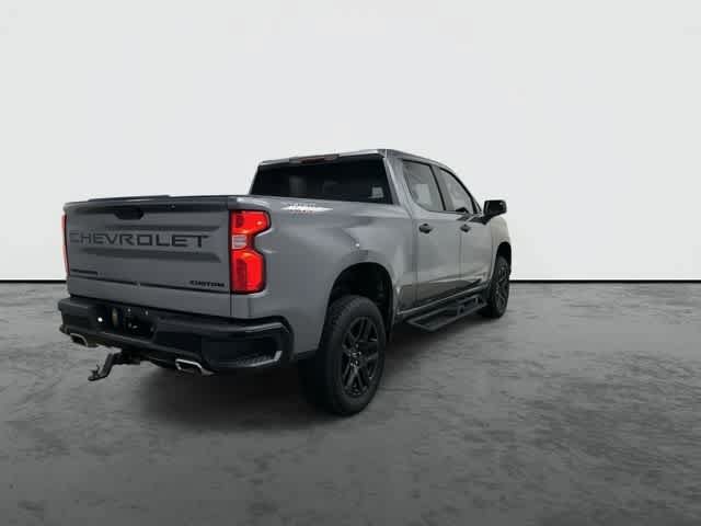 Used 2021 Chevrolet Silverado 1500 Custom Trail Boss w/ LPO, Dark Essentials Package AWD/4WD image 3