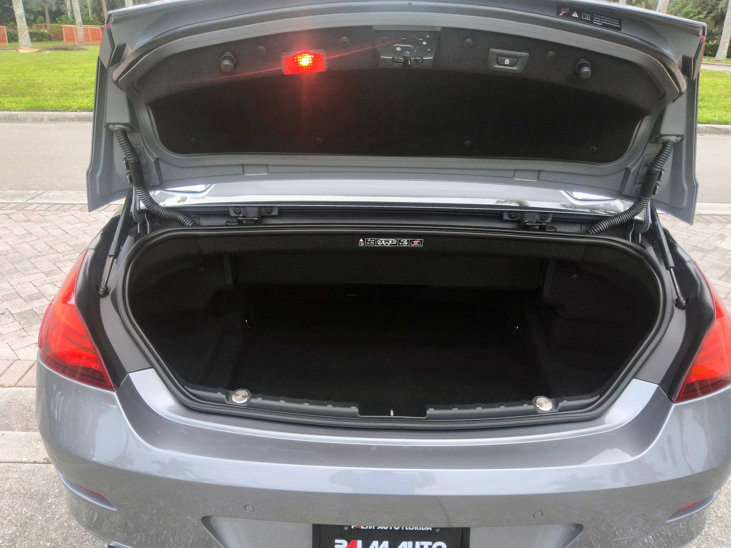 Used 2012 BMW 650i Convertible RWD image 63
