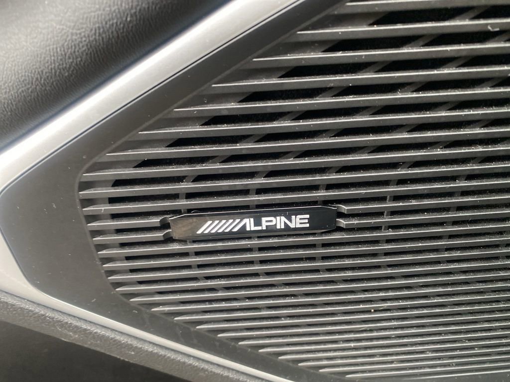 Used 2024 Jeep Wagoneer L Series II w/ Flexible Seating Group image 13