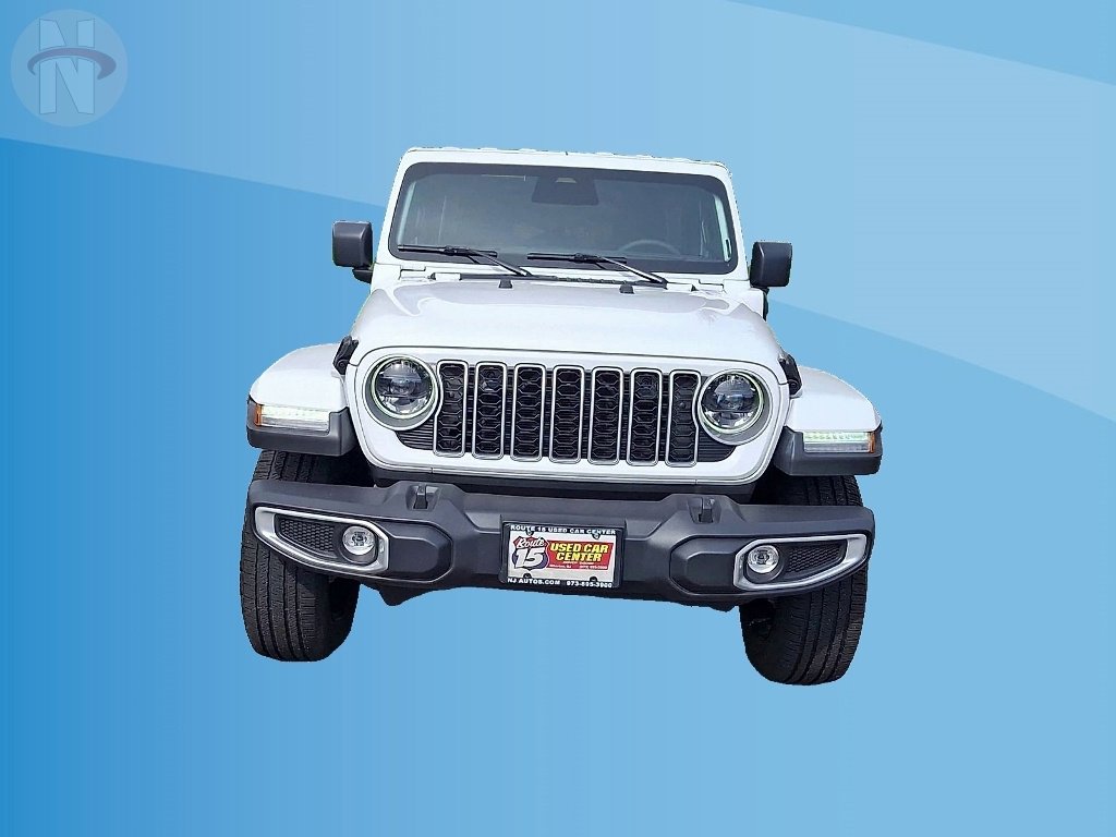 Used 2025 Jeep Wrangler Unlimited Sahara AWD/4WD image 3