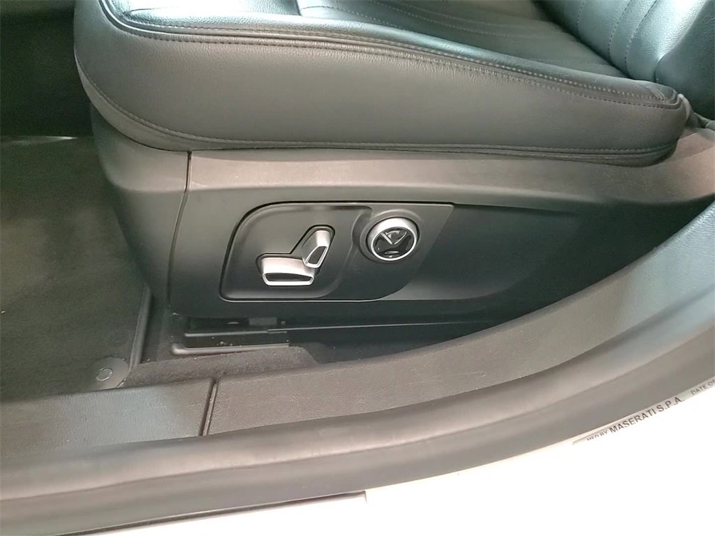 Used 2022 Maserati Ghibli Modena Q4 image 9