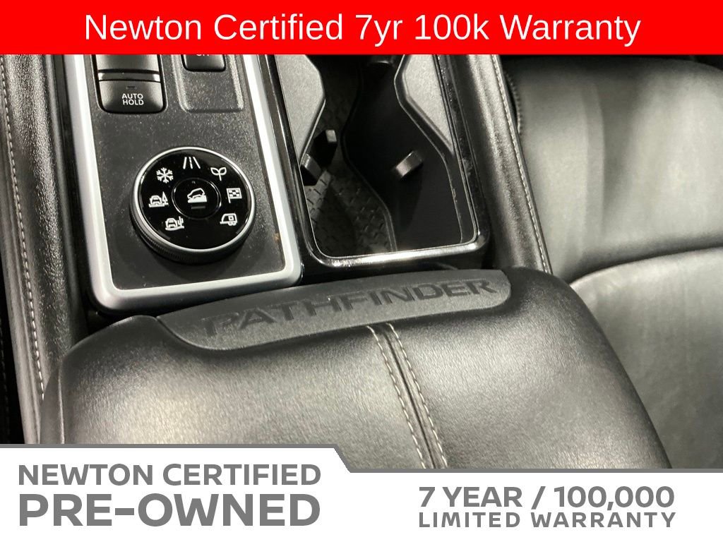 Used 2024 Nissan Pathfinder SL AWD/4WD image 6