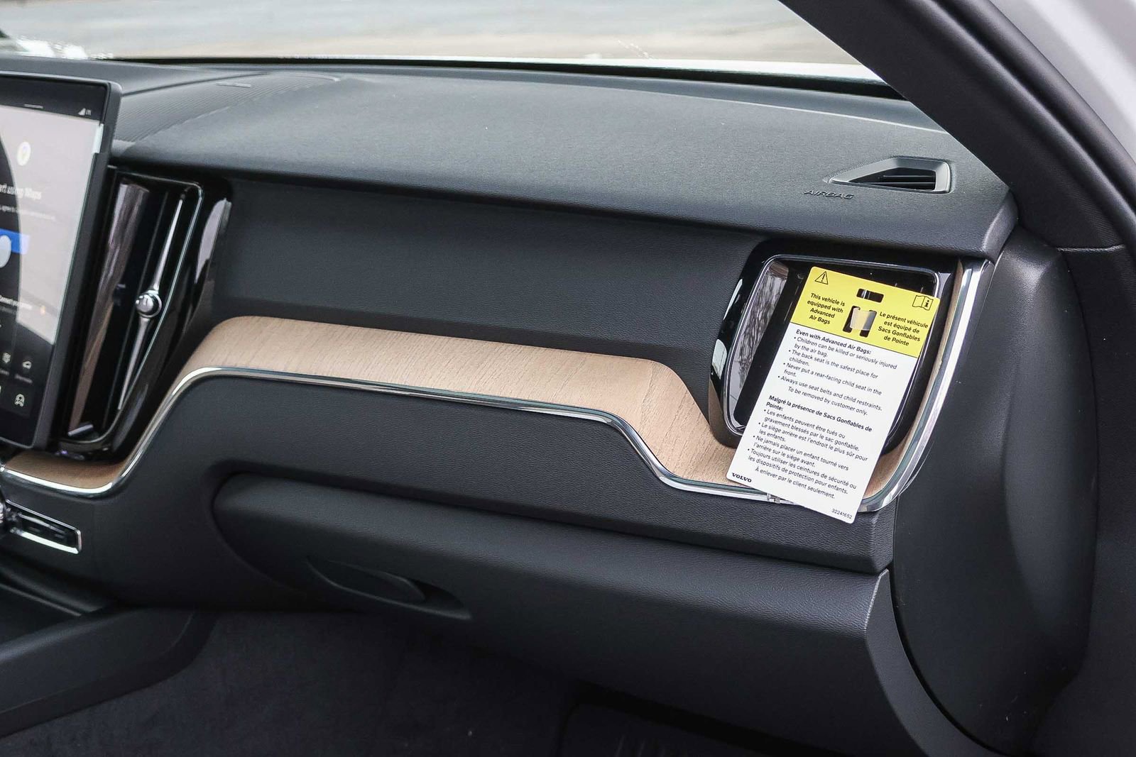 New 2026 Volvo XC60 B5 Plus w/ Climate Package PRO image 19