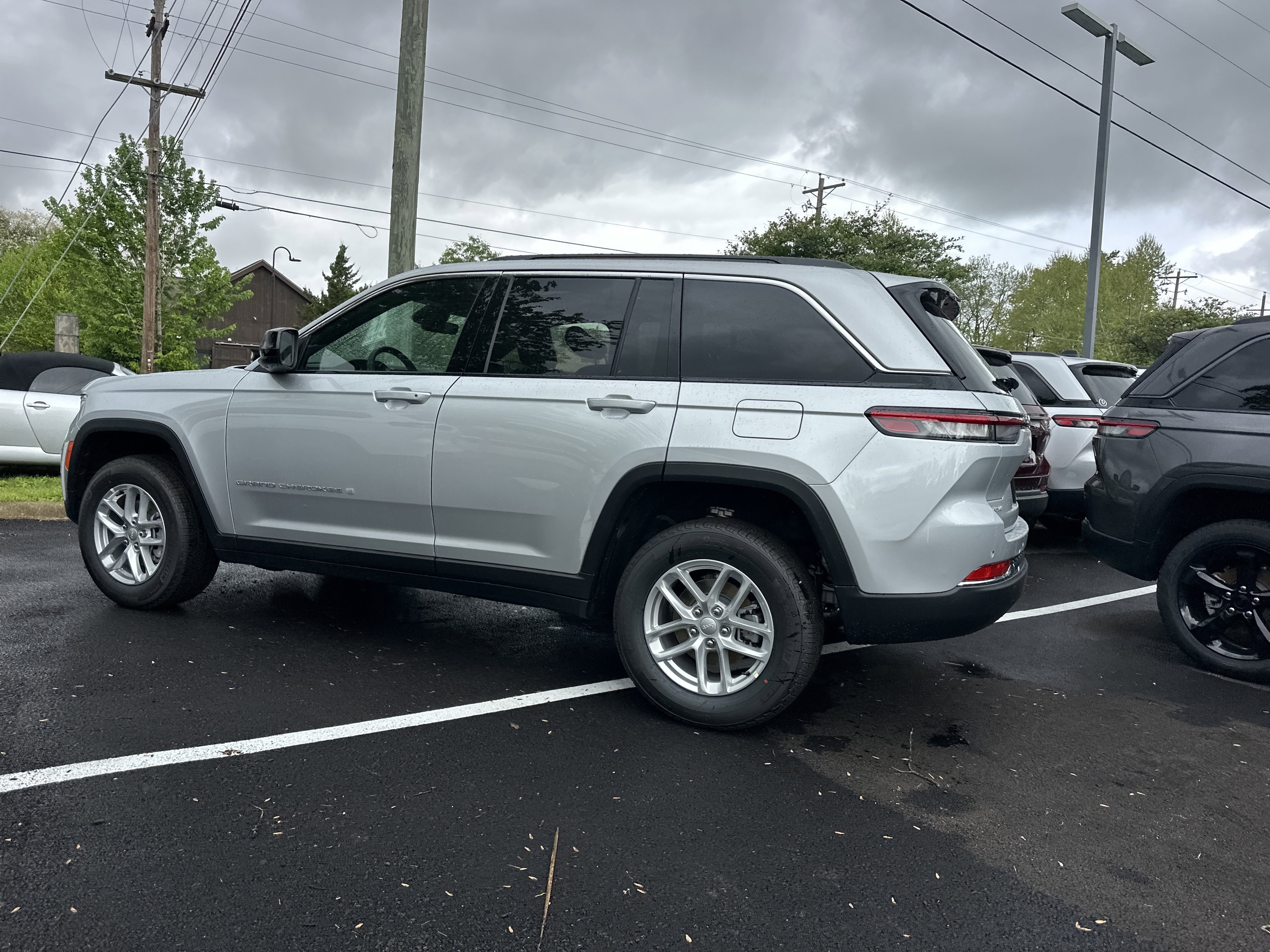 New 2026 Jeep Grand Cherokee Laredo AWD/4WD image 23