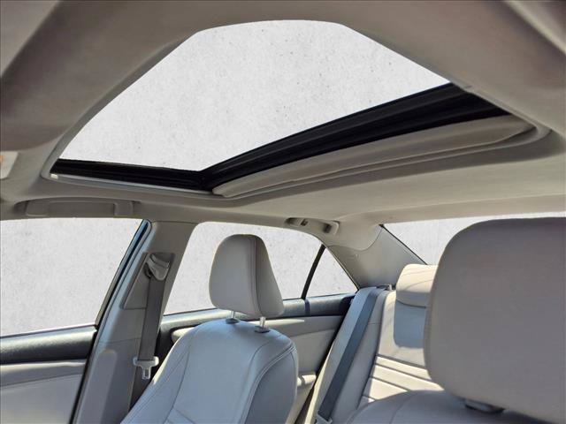 Certified 2017 Toyota Camry XLE FWD image 15