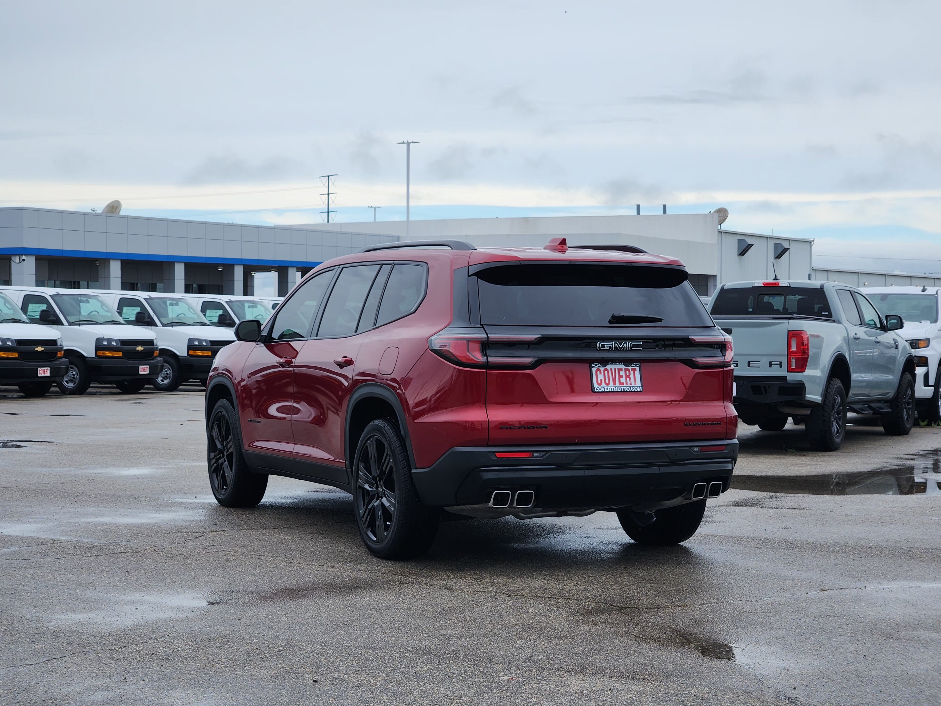 Used 2026 GMC Acadia Elevation w/ Black Edition FWD image 5