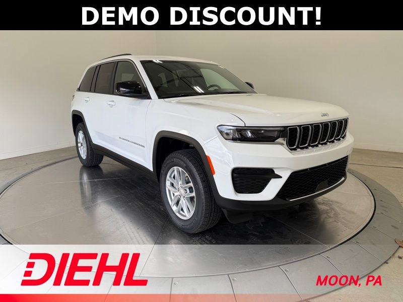 New 2025 Jeep Grand Cherokee Laredo X w/ Luxury Tech Group I AWD/4WD image 1