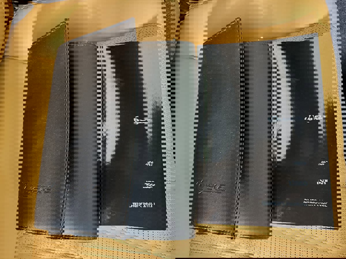 Used 2024 Lexus LS 500 w/ Interior Upgrade Package image 43