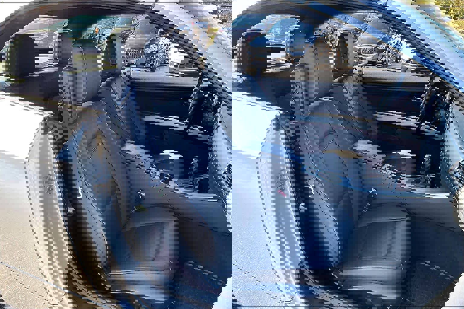 Used 2012 BMW 328i Convertible image 8