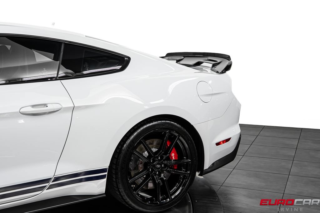 Used 2022 Ford Mustang Shelby GT500 w/ Technology Package RWD image 16