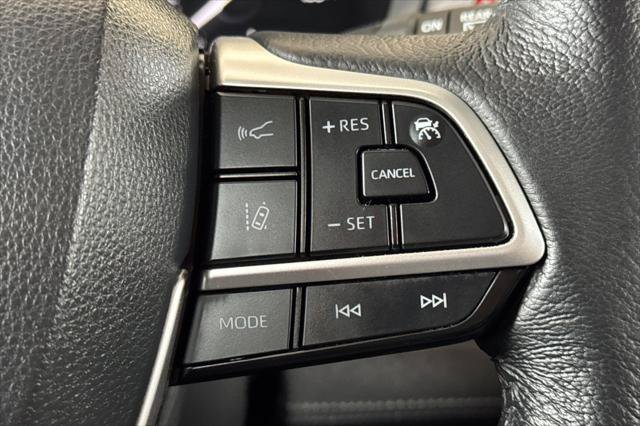 Certified 2022 Toyota Sienna XLE w/ XLE Plus Package FWD image 29