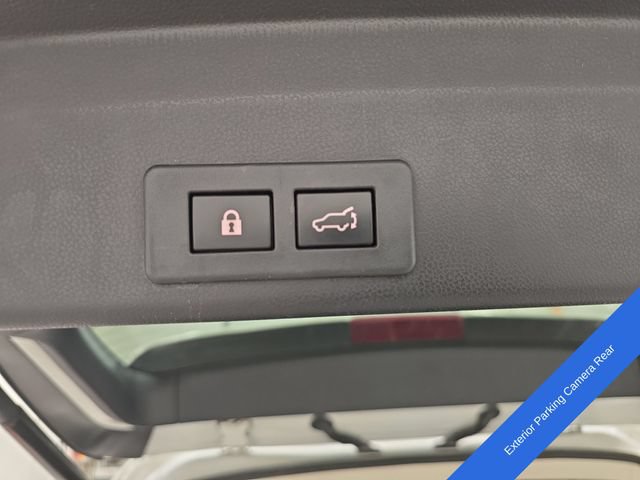 Used 2022 Subaru Ascent Limited w/ Technology Package AWD/4WD image 16