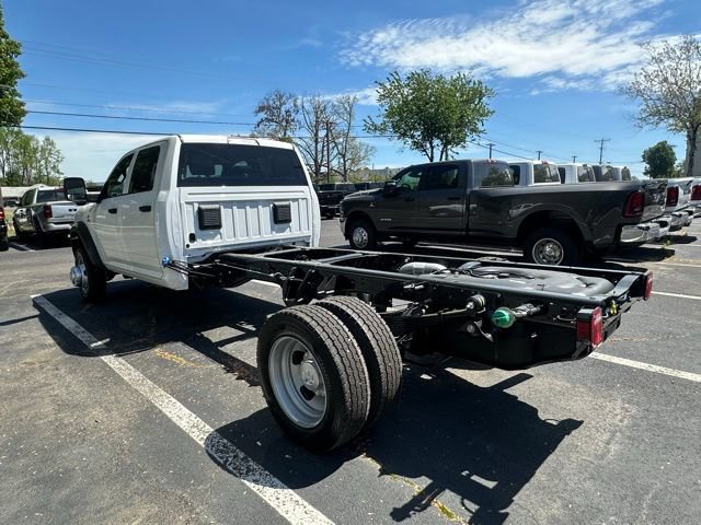 New 2026 RAM 5500 Tradesman w/ Chrome Appearance Group AWD/4WD image 4