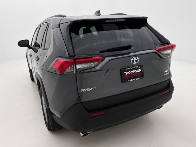 Used 2023 Toyota RAV4 XLE w/ Convenience Package AWD/4WD image 8