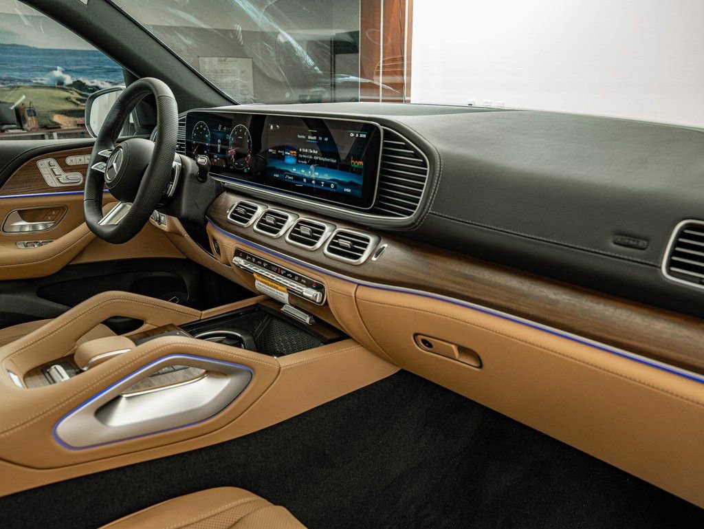 New 2026 Mercedes-Benz GLS 580 4MATIC image 39