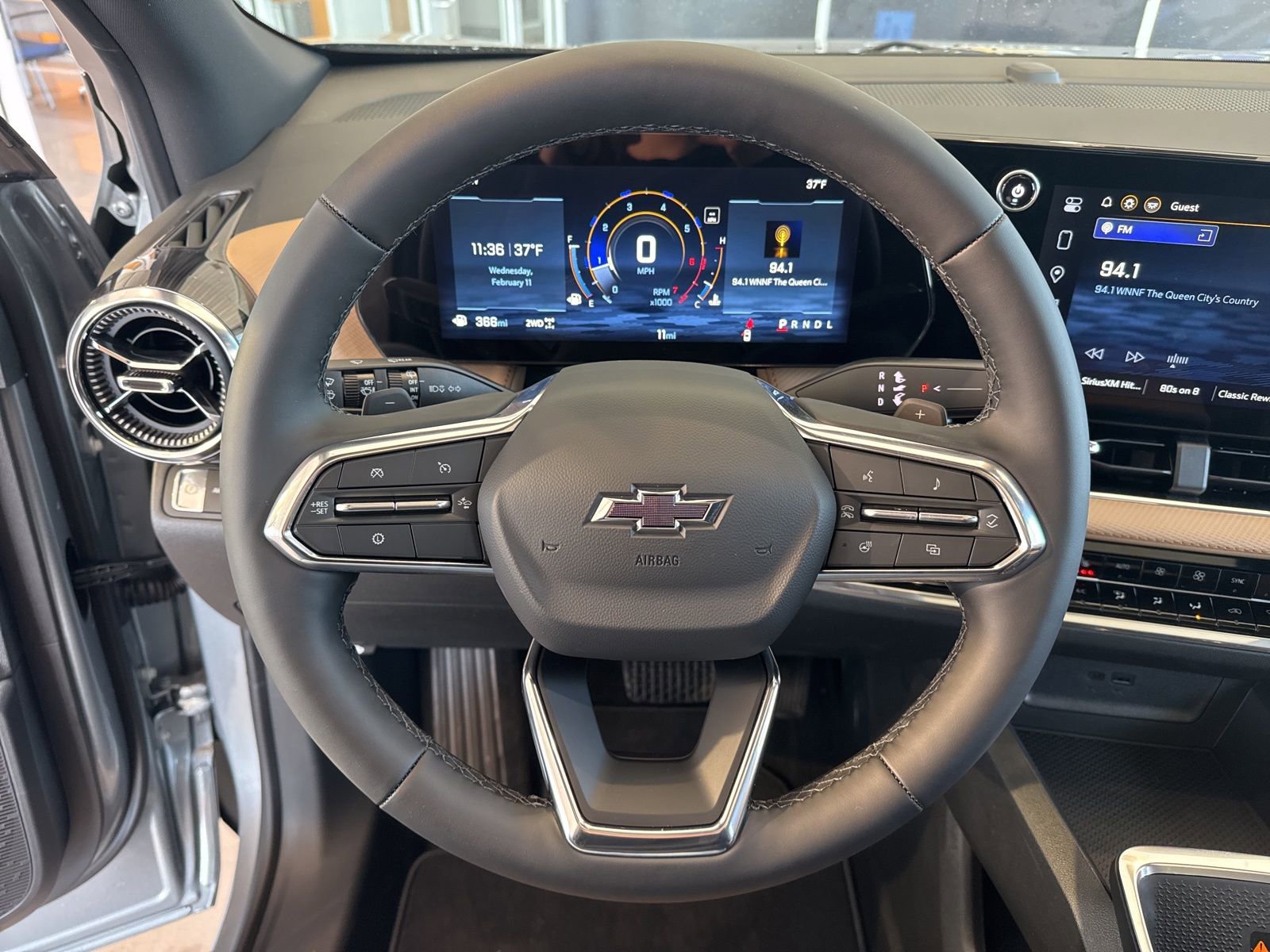 New 2026 Chevrolet Equinox ACTIV w/ Convenience Package III image 23