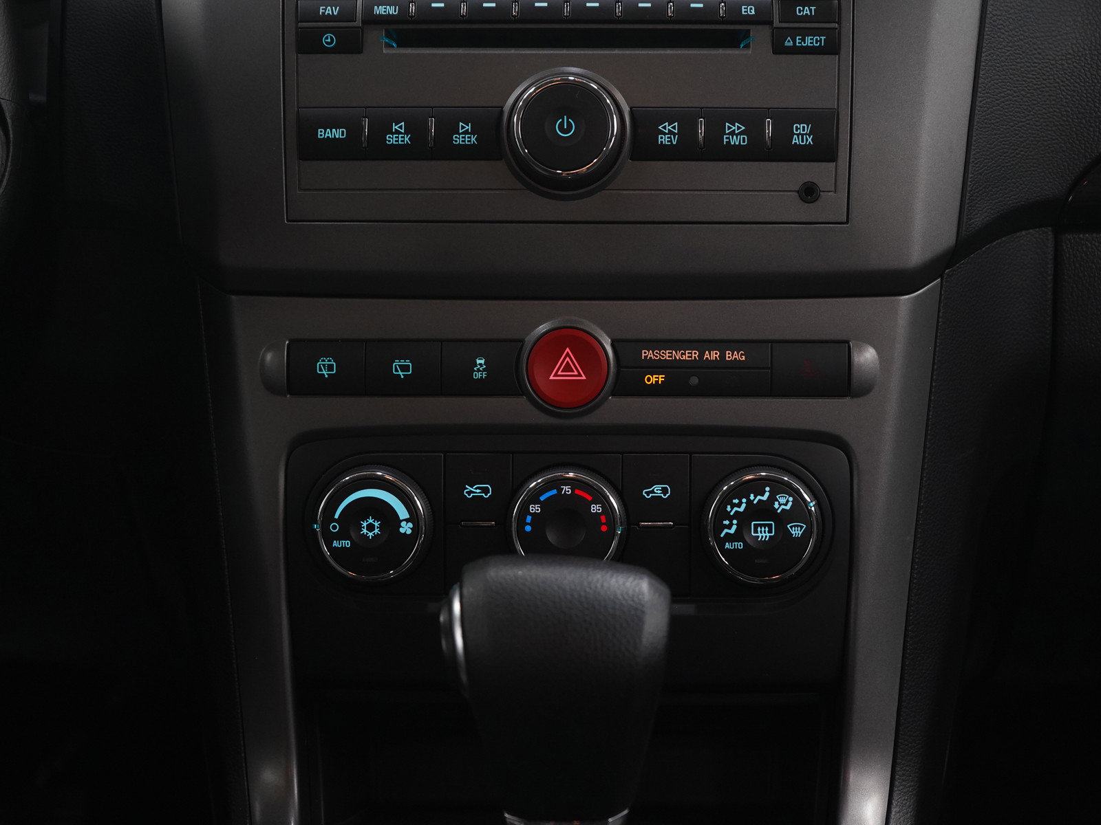 Used 2014 Chevrolet Captiva Sport LS FWD image 16