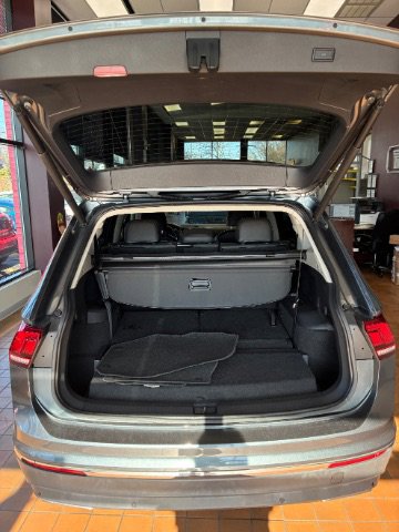 Used 2019 Volkswagen Tiguan SEL image 12