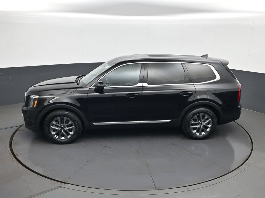 Used 2024 Kia Telluride LX AWD/4WD image 21