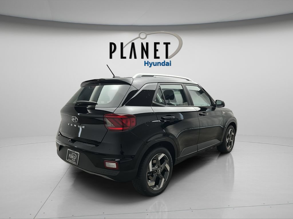 New 2026 Hyundai Venue SEL FWD image 6