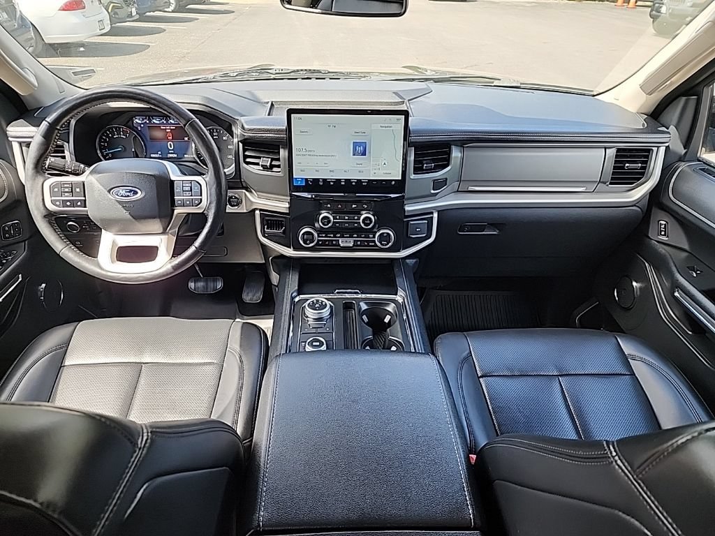 Used 2024 Ford Expedition XLT AWD/4WD image 17