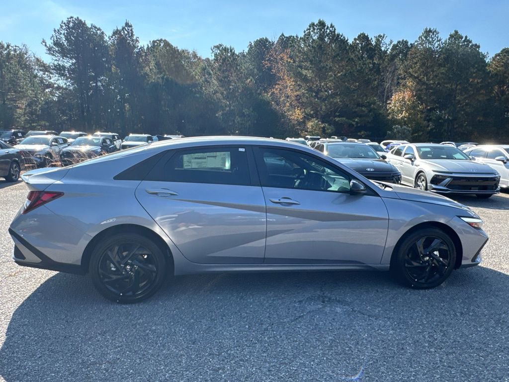 New 2026 Hyundai Elantra Sport image 6