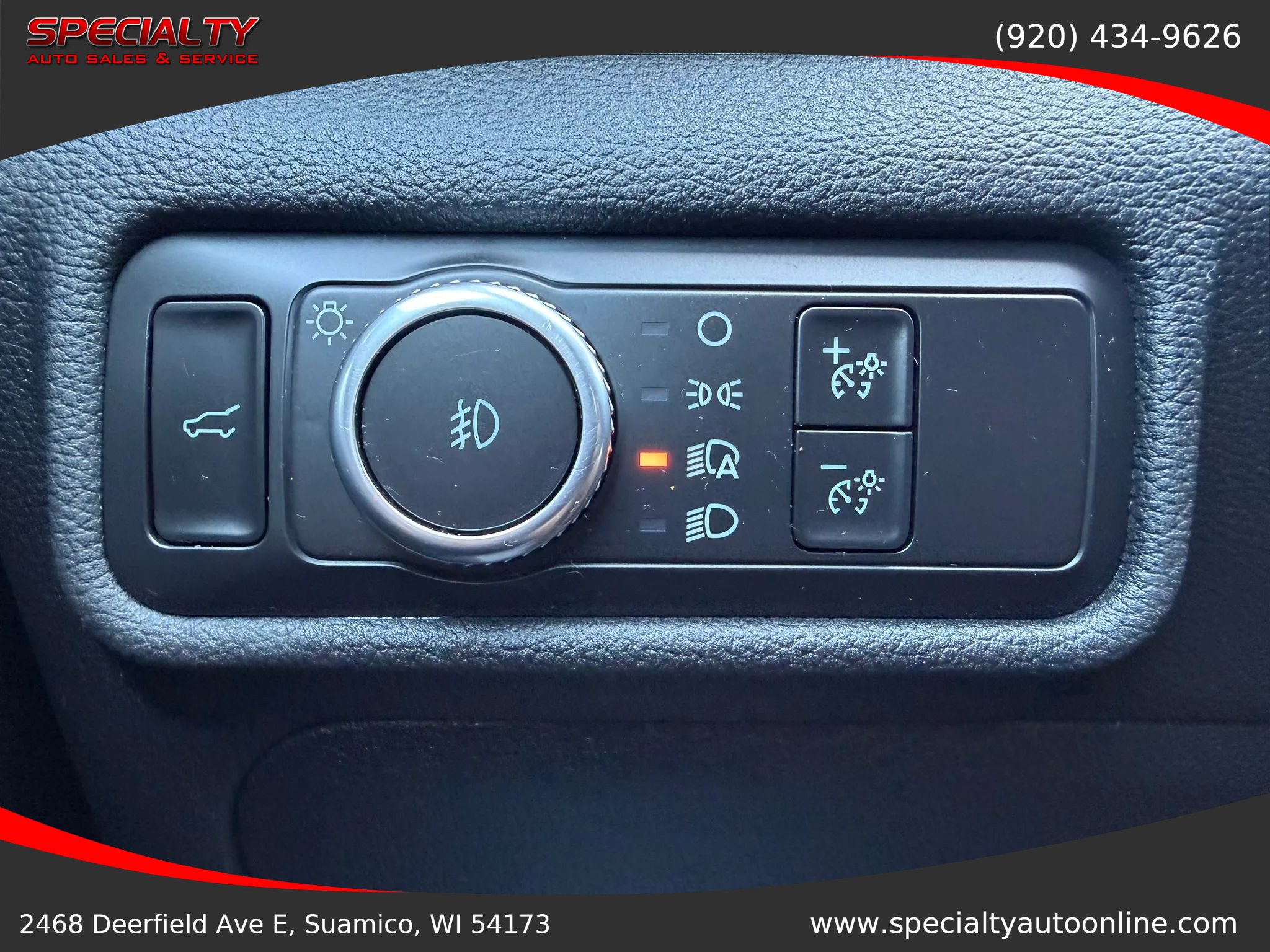Used 2021 Ford Explorer XLT w/ Equipment Group 202A AWD/4WD image 32