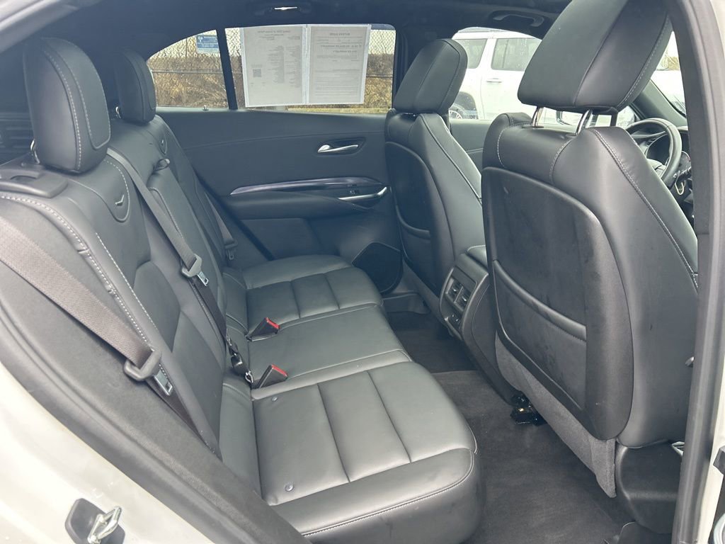 Used 2023 Cadillac XT4 Luxury w/ Cold Weather Package image 22
