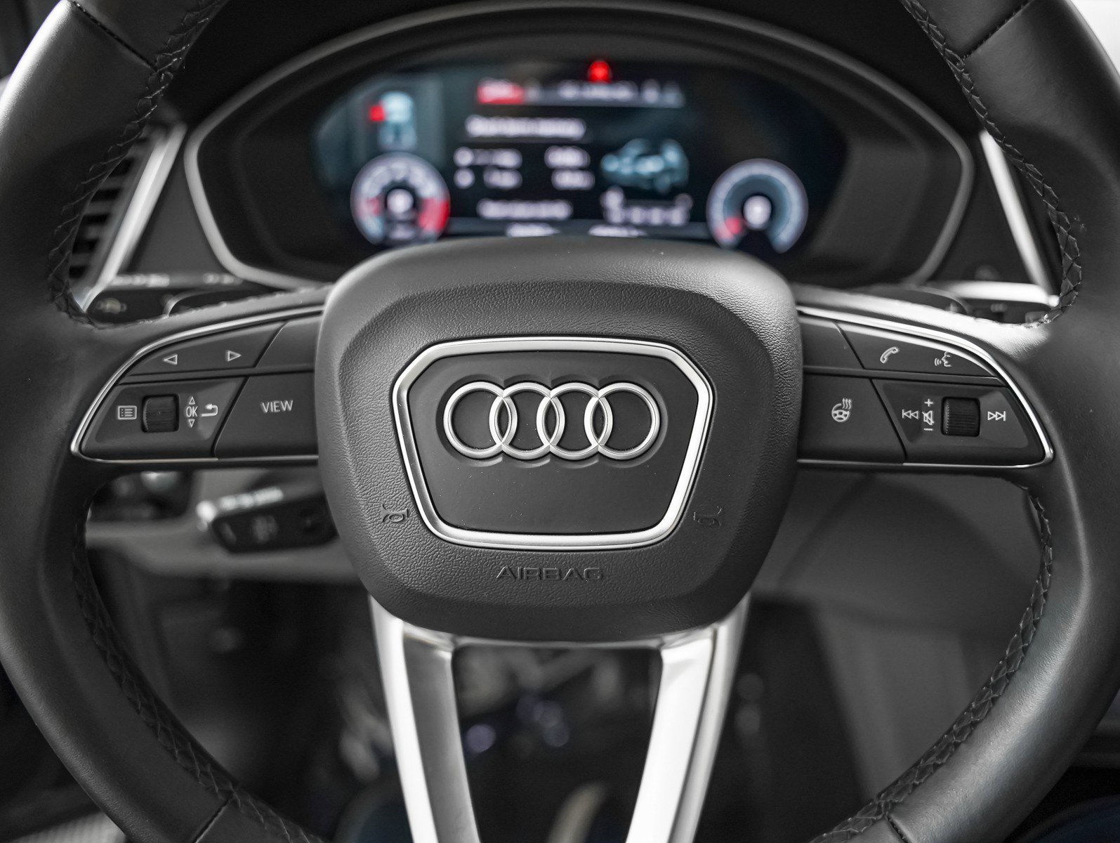 Used 2023 Audi Q5 2.0T Prestige w/ Prestige Package AWD/4WD image 12