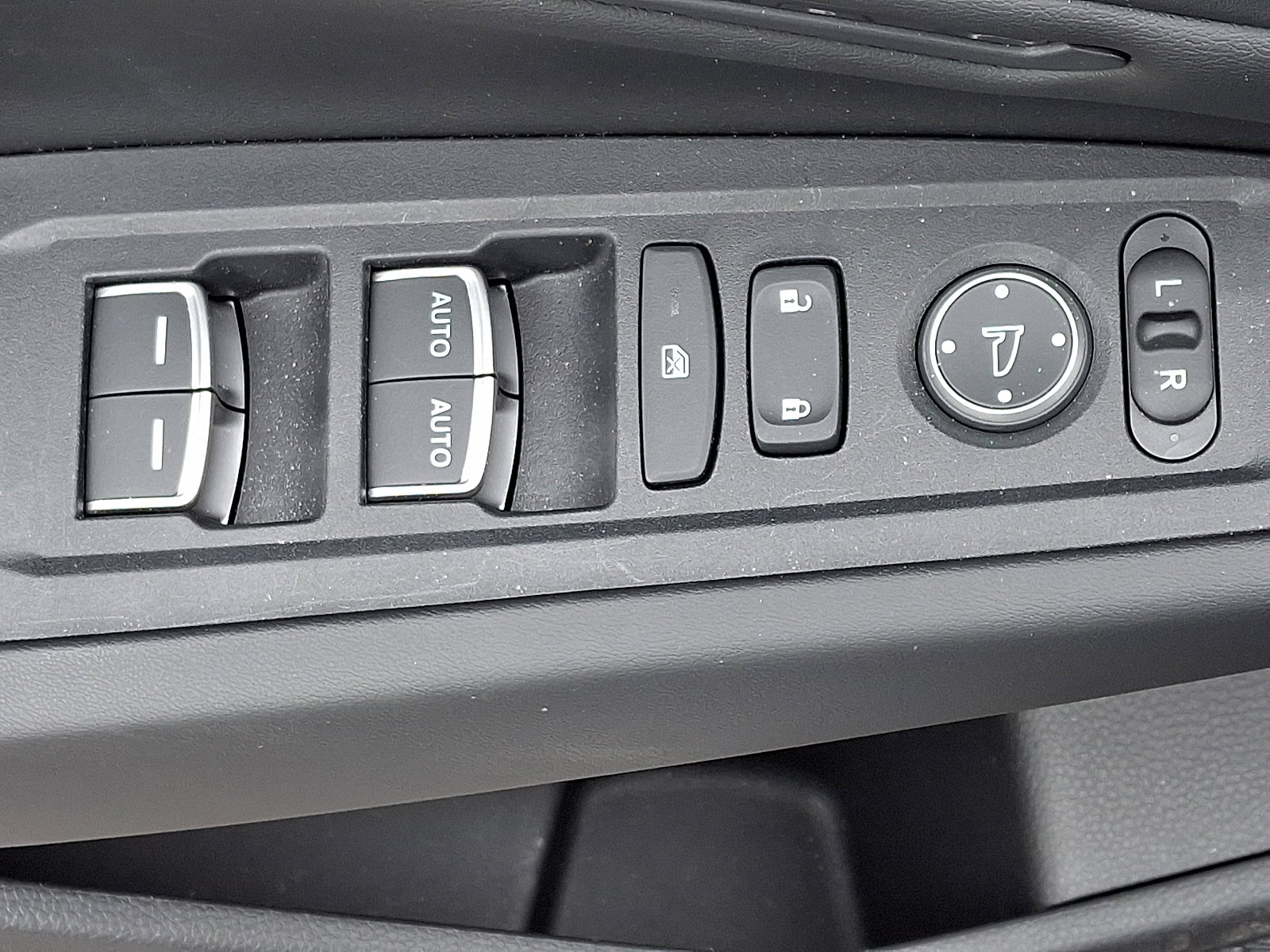 Certified 2025 Honda Accord SE image 28