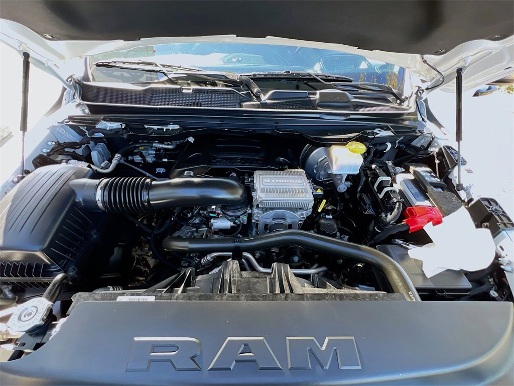 Used 2024 RAM 1500 Limited image 32