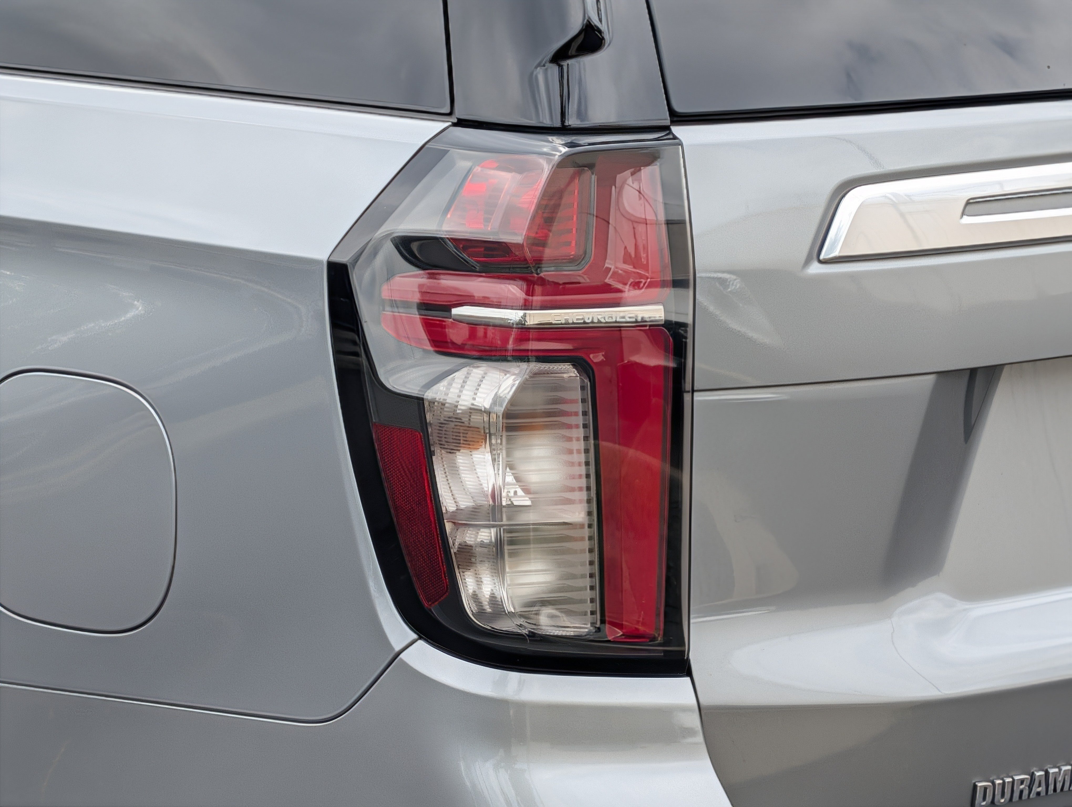 Used 2023 Chevrolet Suburban High Country w/ LPO, Illumination Package AWD/4WD image 17