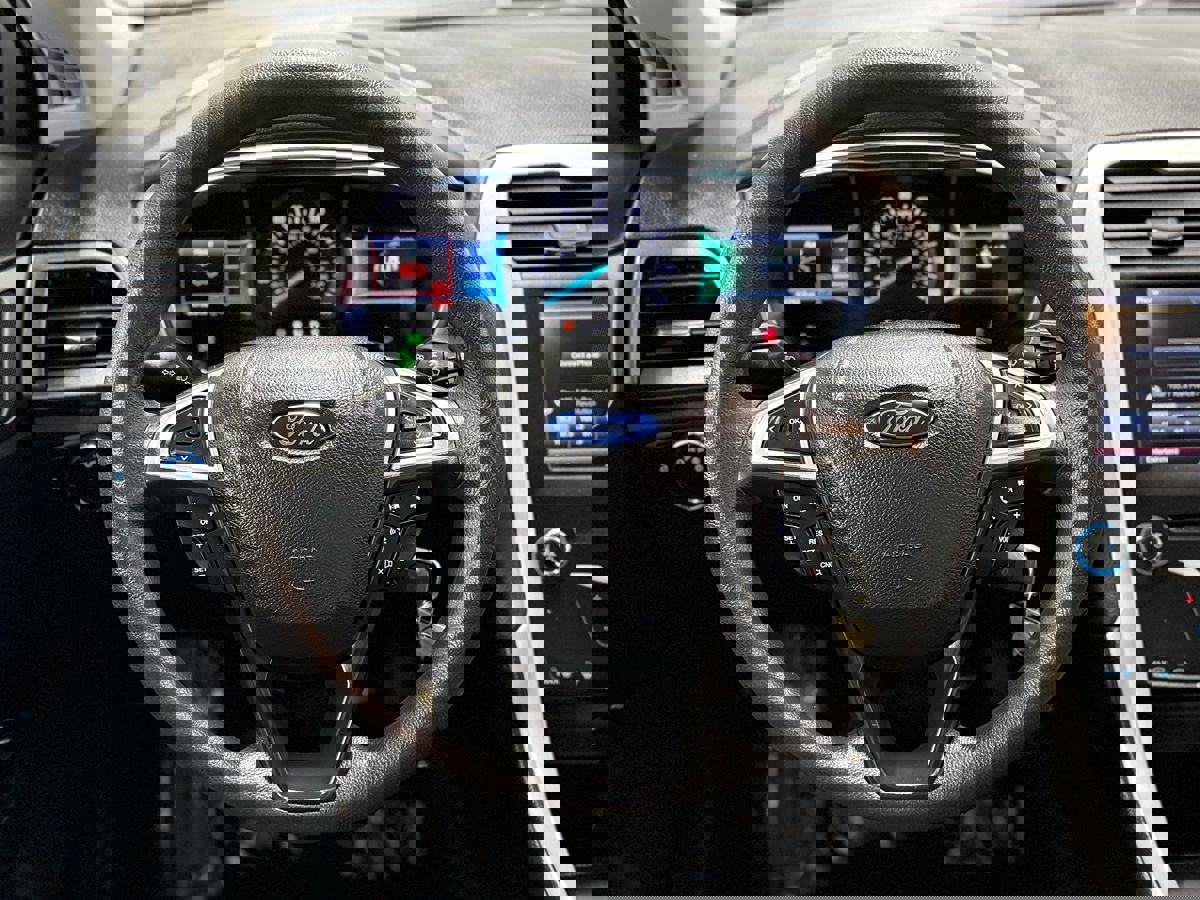 Used 2014 Ford Fusion SE FWD image 15