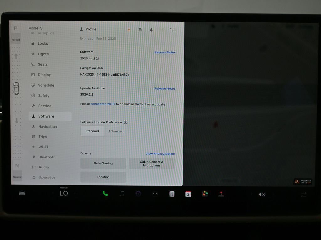 Used 2021 Tesla Model S Plaid image 24