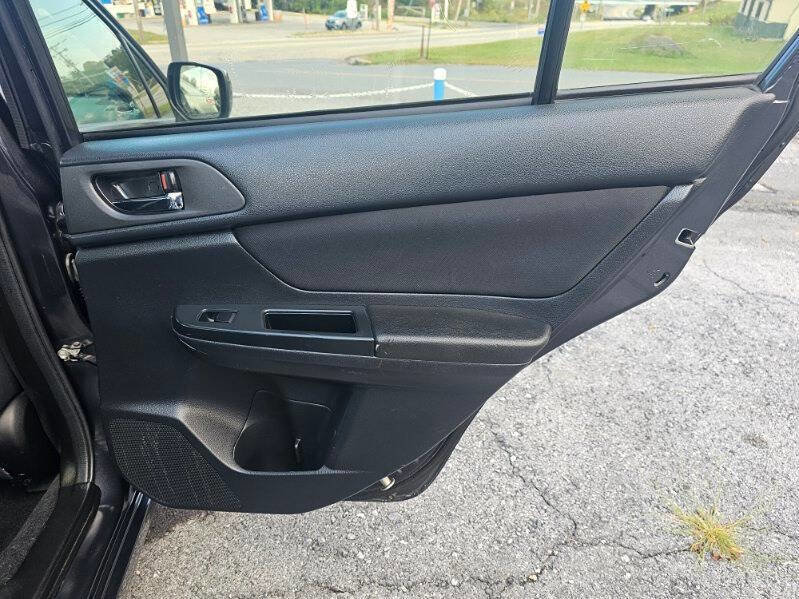 Used 2013 Subaru Impreza 2.0i Premium w/ All-Weather Pkg image 11