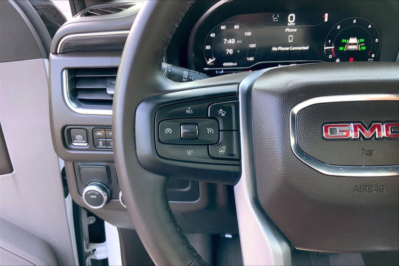 Used 2023 GMC Yukon SLT w/ SLT Premium Package RWD image 21