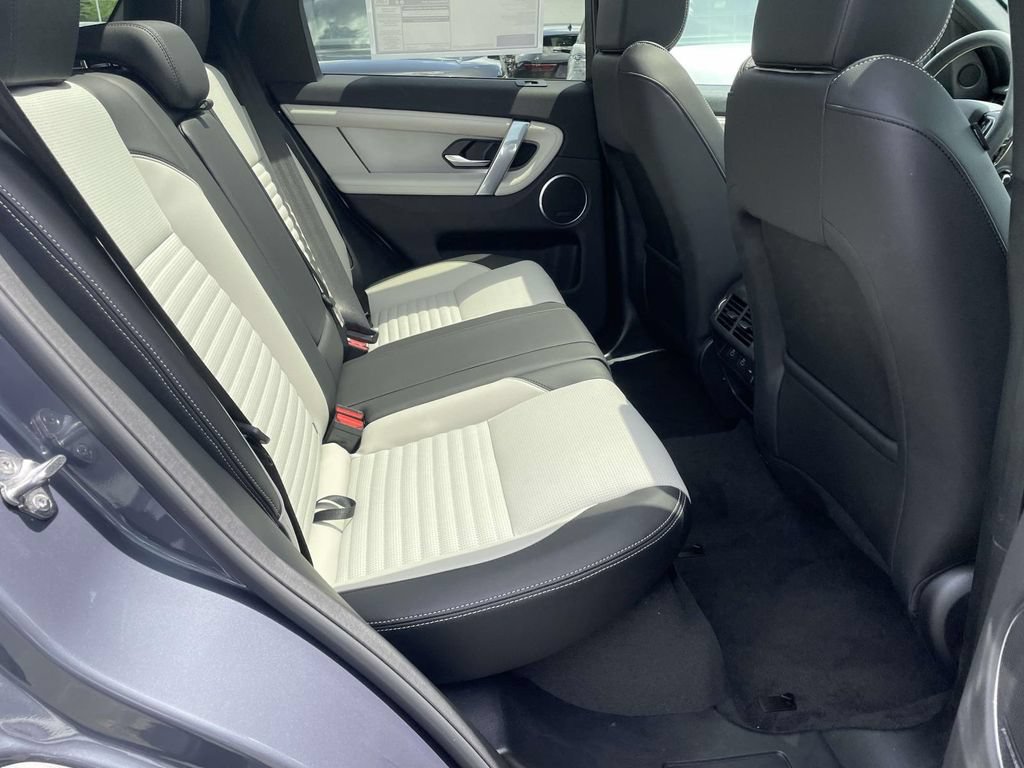 New 2026 Land Rover Discovery Sport Landmark AWD/4WD image 20