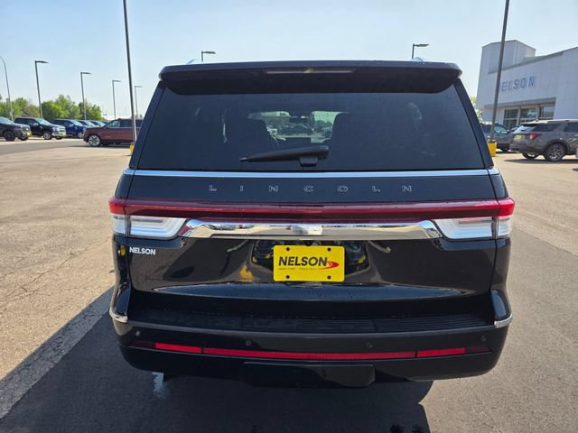 Used 2023 Lincoln Navigator L Black Label AWD/4WD image 11