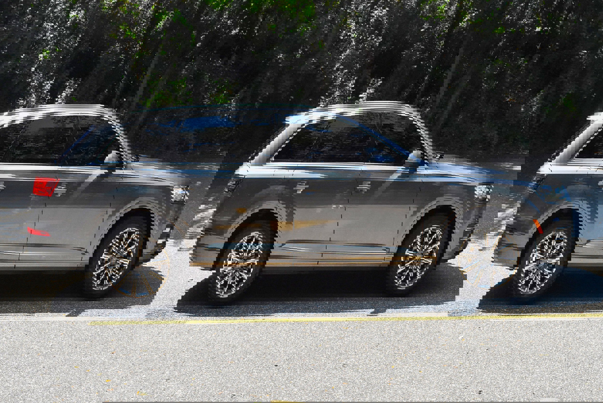 Used 2019 Audi Q7 3.0T Premium Plus w/ Premium Plus Package image 10