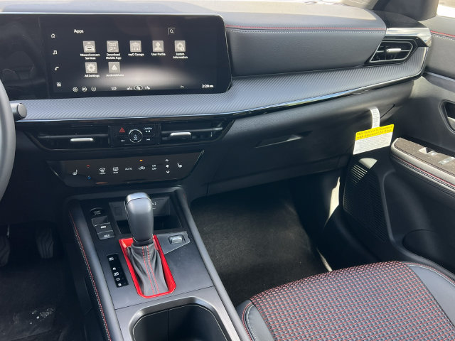 Used 2026 Nissan Kicks SR w/ Cold Weather Package AWD/4WD image 32