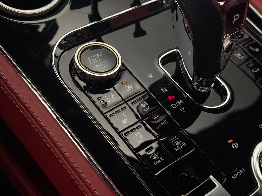 Used 2023 Bentley Continental GT Azure image 40