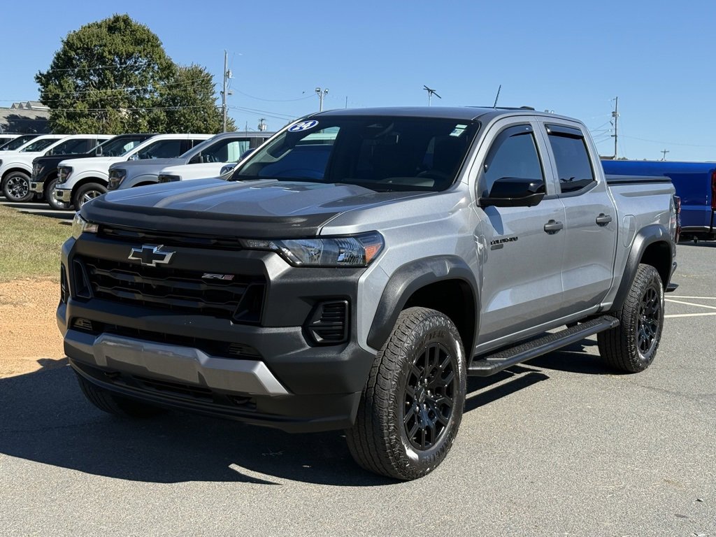 Used 2024 Chevrolet Colorado Trail Boss w/ Technology Package image 7