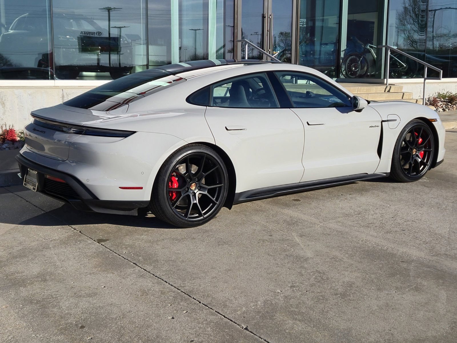 New 2025 Porsche Taycan GTS AWD/4WD image 7