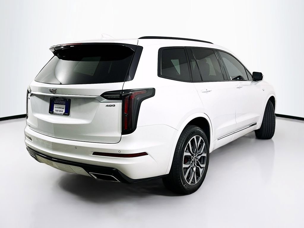 Used 2023 Cadillac XT6 Sport image 7