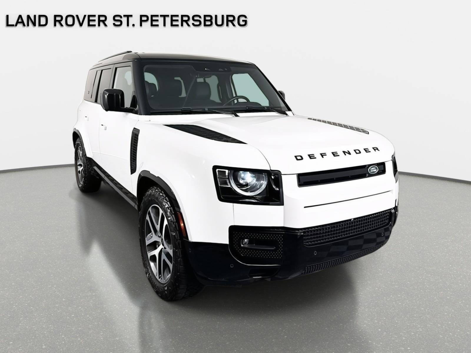 Used 2024 Land Rover Defender 110 X-Dynamic SE image 1