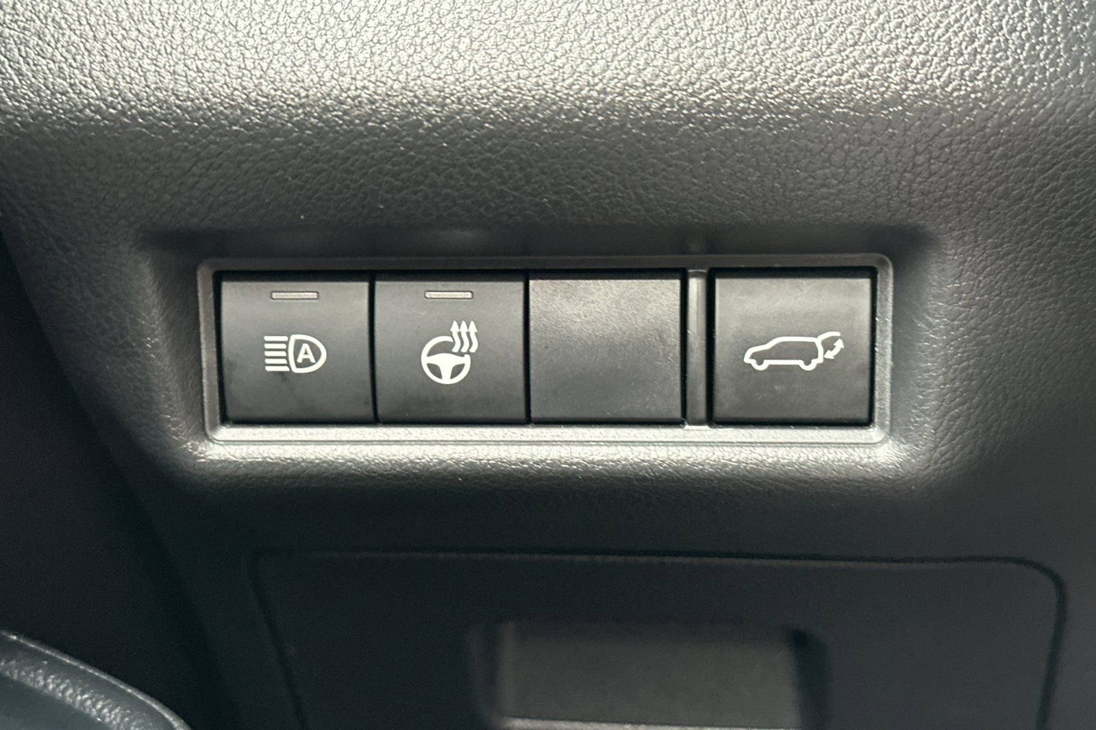 Used 2025 Toyota Grand Highlander AWD image 36