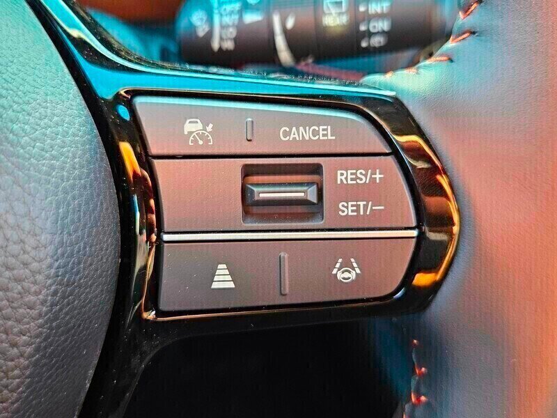 New 2026 Honda HR-V Sport image 30