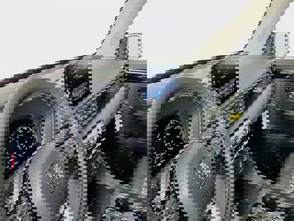 New 2025 Honda Pilot Touring image 16